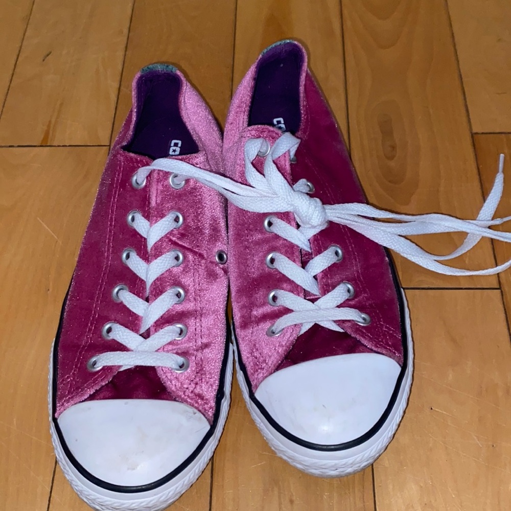 Pink fluffy converse
